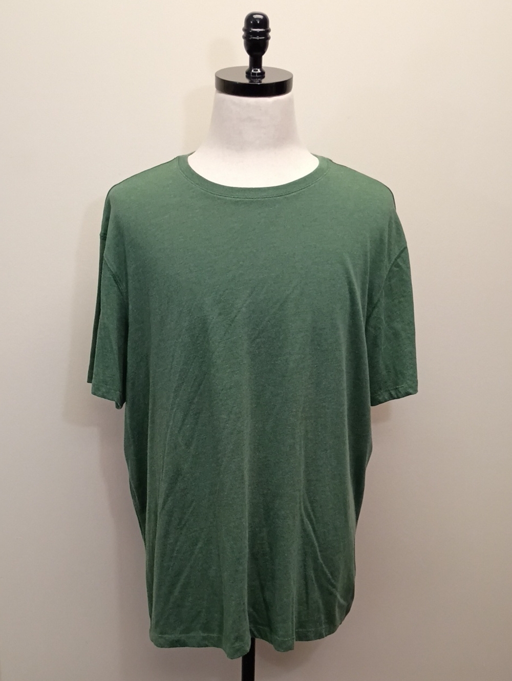Roundtree & Yorke Green Crew Neck T-Shi & Yorke Men's Heather Green Crewneck Tee
